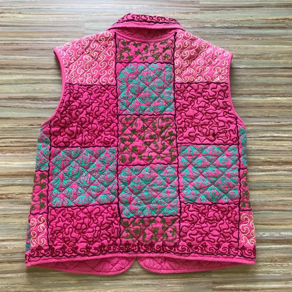Quilted Vest with All Over Embroidery Design Pink with Pockets Size M/L - Picture 6 of 6